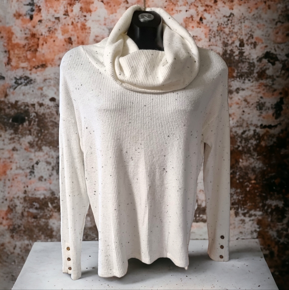 3/$40 Sale! Belle by belldini Soft Lightweight Speckled Cowl Neck Top